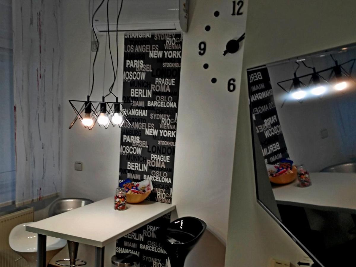 Time Keeper - Self Check In Apartment Осиек Екстериор снимка